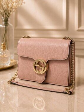 Authentic Gucci Interlocking G Chain Shoulder Bag Pink Pebbled Leather Crossbody